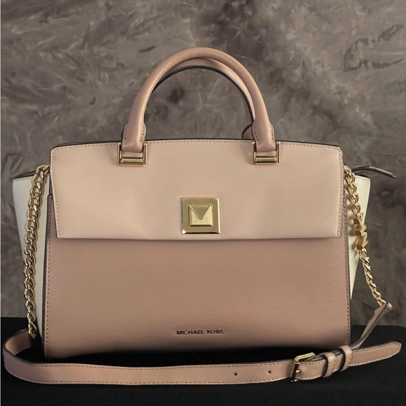 Michael Kors Pink and White Women's Bag - Picture 1 of 12
